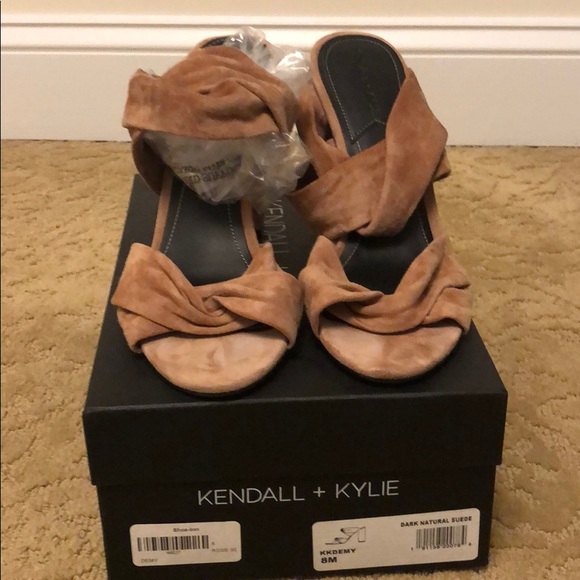 Kendall and Kylie shoes - Picture 2 of 5